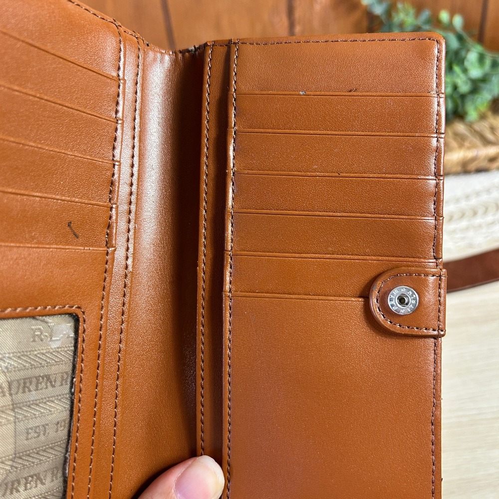 Vintage Lauren Ralph Lauren Patent Leather Bi Fold Wallet Tan Clutch Card Holder - Picture 10 of 10